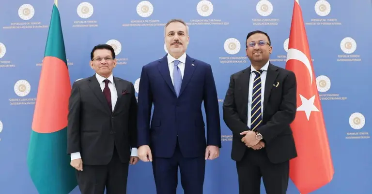 বাংলাদেশ-তুরস্কের দ্বিপক্ষীয় বৈঠক: সম্পর্কোন্নয়ন, জনশক্তি রপ্তানি-বিনিয়োগ বৃদ্ধিতে গুরুত্বারোপ